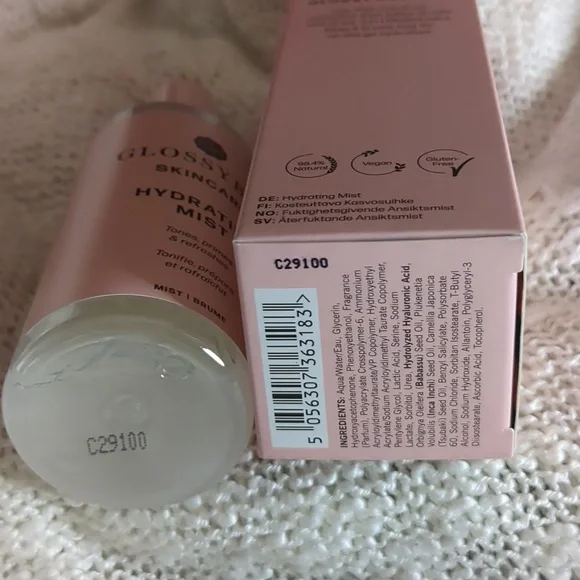 GlossyBox Barbie Cleanser&Box/Hydrating Mist&Vintage Cosmetic Satin Pillowcase - Picture 11 of 16